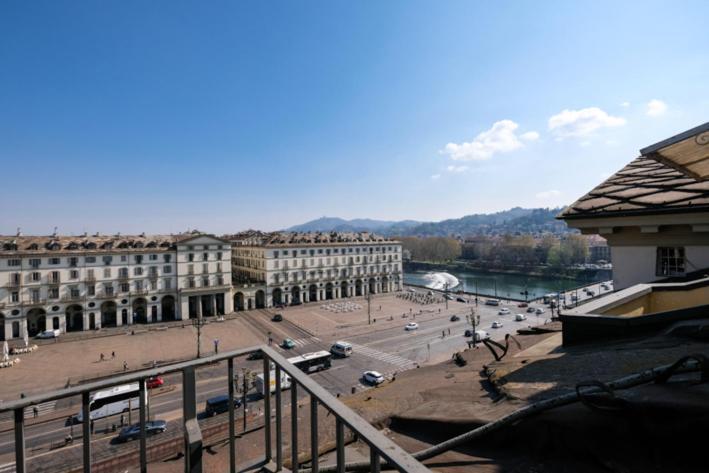 Vittorio Attic Apartment Turin Bagian luar foto