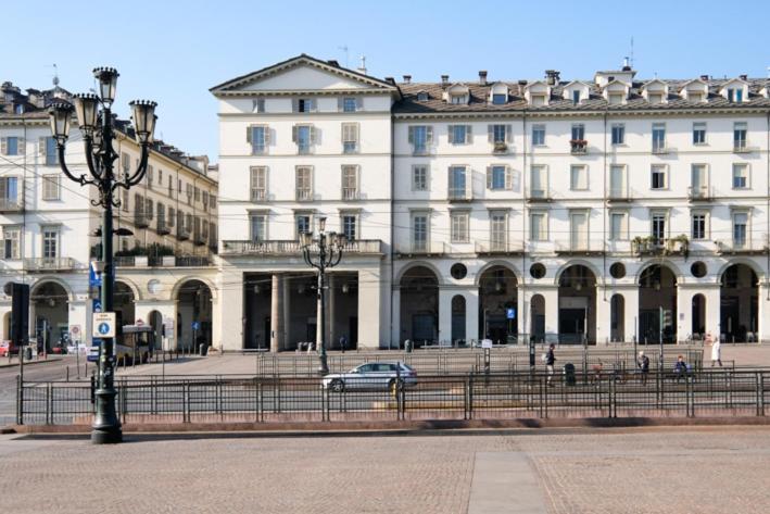 Vittorio Attic Apartment Turin Bagian luar foto